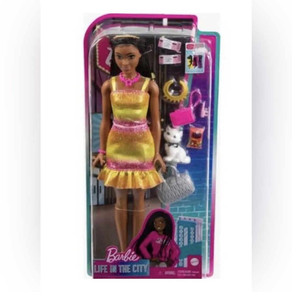 Barbie Life in the City Doll and play set